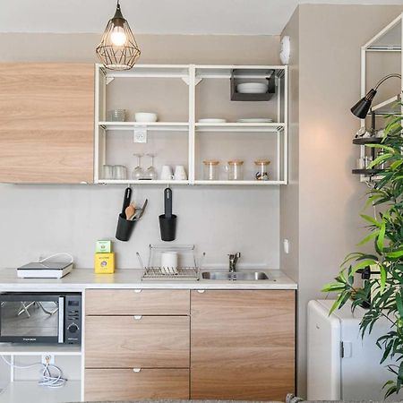 Appart Avec Terrasse Et Parking A 2 Min Du Metro Marseille Ngoại thất bức ảnh
